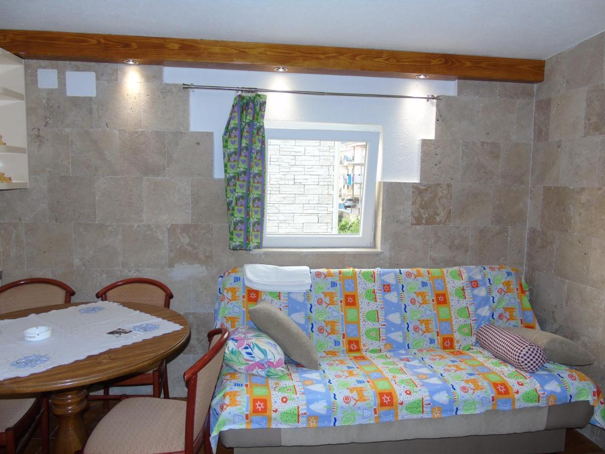 Apartments Kurilj Макарска Екстериор снимка