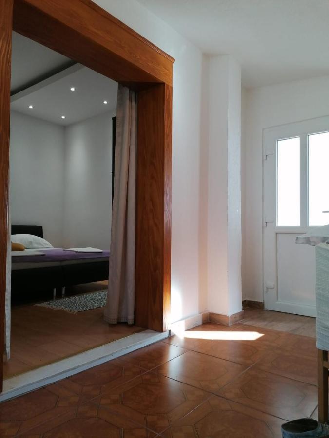 Apartments Kurilj Макарска Екстериор снимка