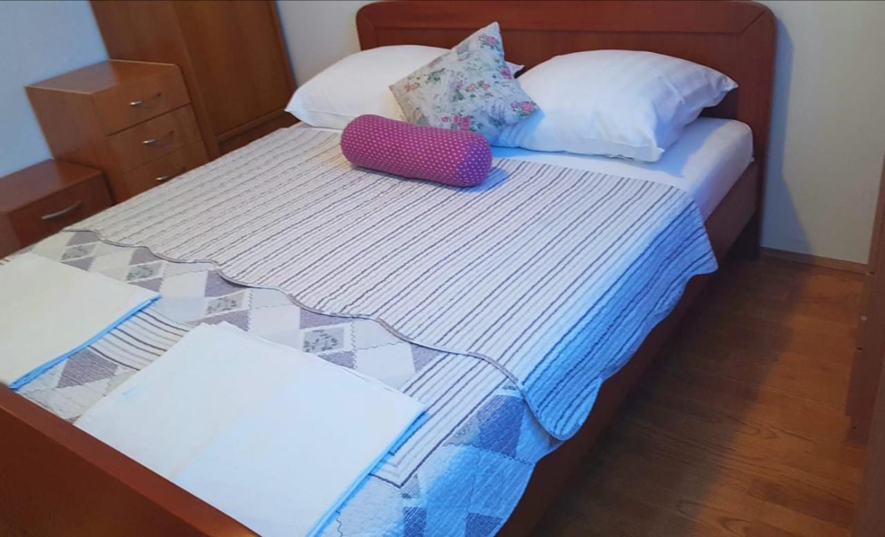 Apartments Kurilj Макарска Екстериор снимка