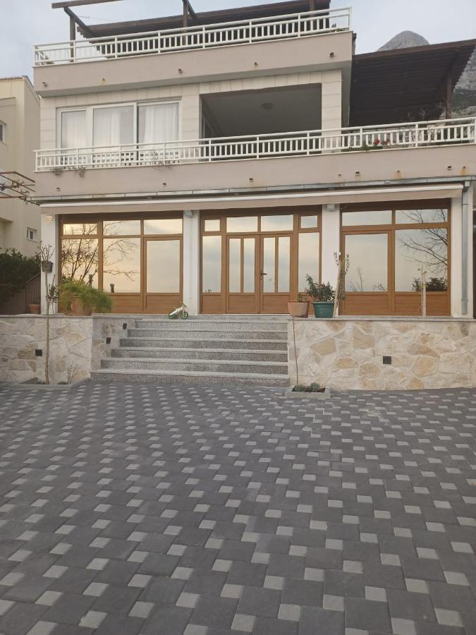 Apartments Kurilj Макарска Екстериор снимка