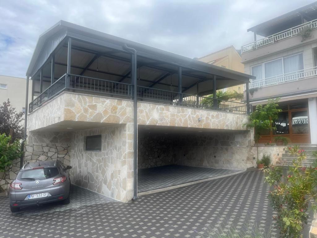 Apartments Kurilj Макарска Екстериор снимка