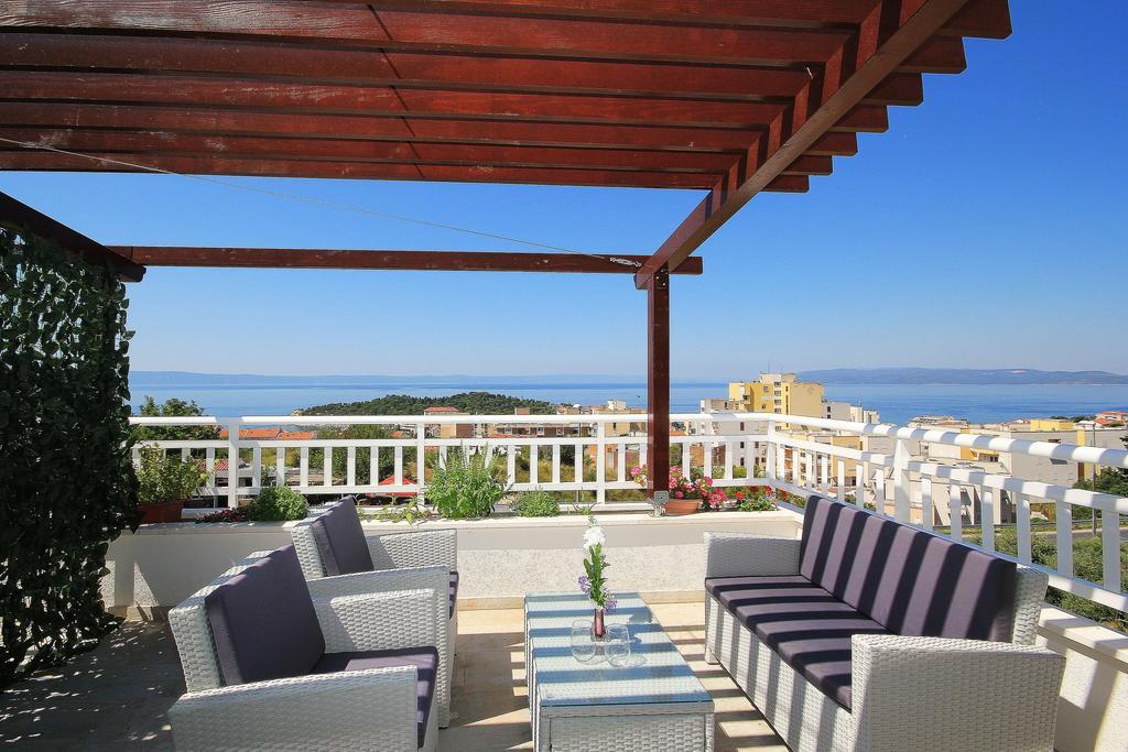 Apartments Kurilj Макарска Екстериор снимка