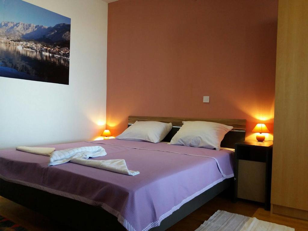 Apartments Kurilj Макарска Екстериор снимка