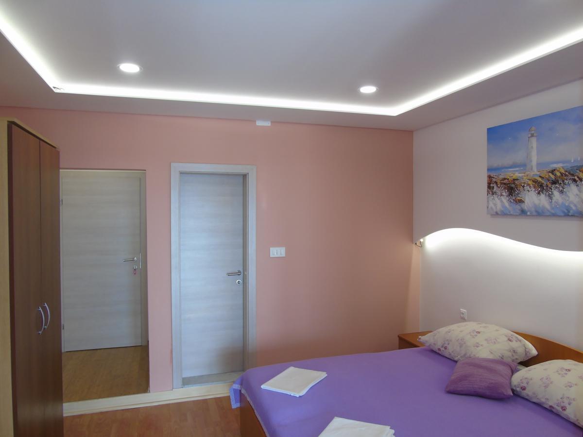 Apartments Kurilj Макарска Екстериор снимка